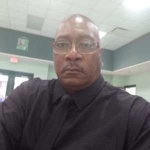 Meet your Posher, Kenneth